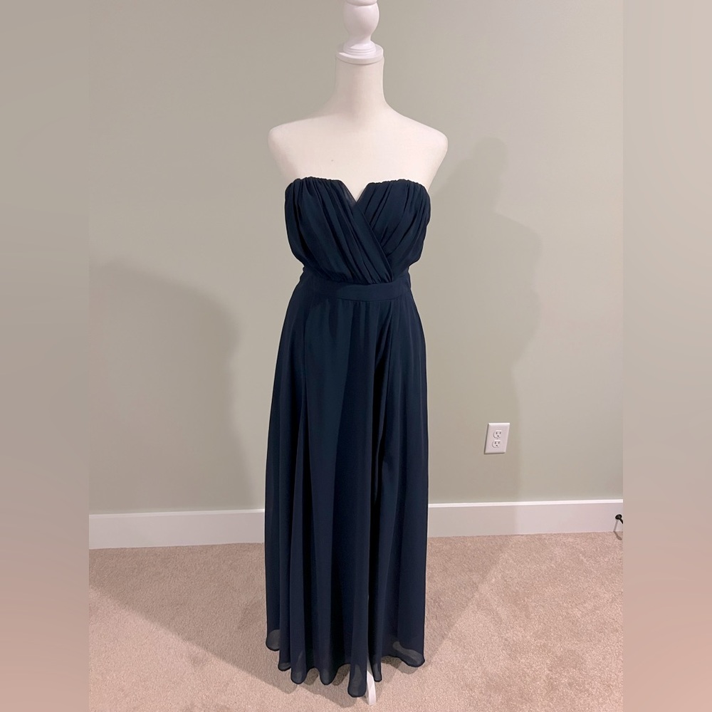Lulu’s Strapless Gown